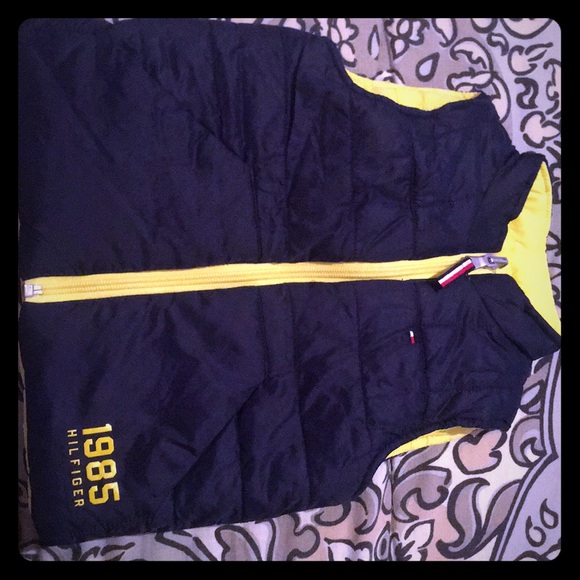 Tommy Hilfiger vest jacket for 12 months baby boy - Picture 1 of 4